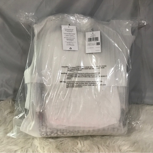 SOLD……..Kate Spade Chelsea Leopard Heart Medium Backpack Bag - Picture 8 of 8